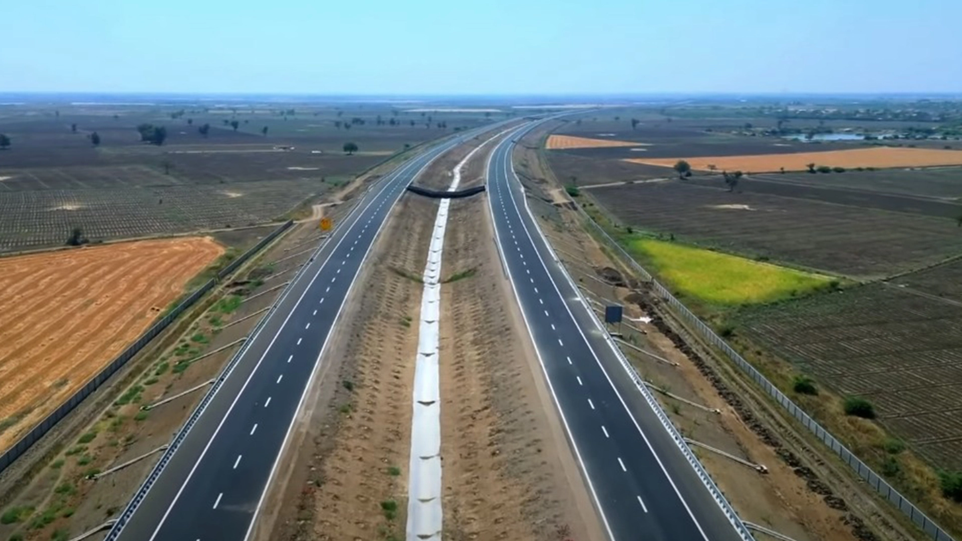 Ahmedabad–Bhavnagar Highway passing through Kotda, Dholera